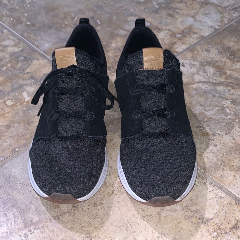 SKECHERS WOMENS SHOE